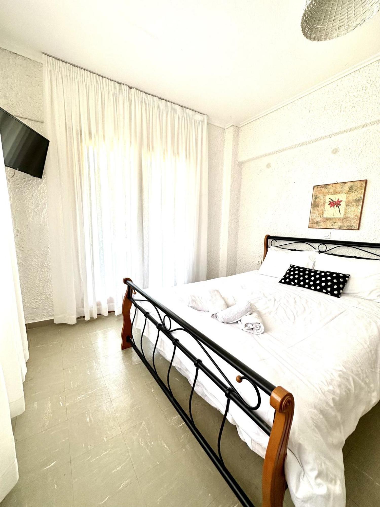 Katerina Apartments Néos Pírgos 部屋 写真