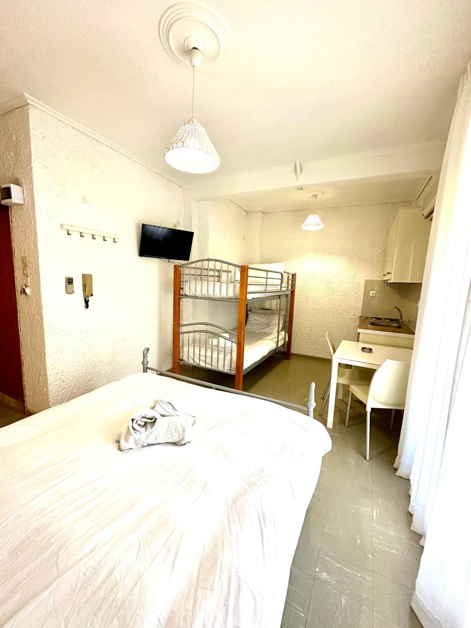 Katerina Apartments Néos Pírgos エクステリア 写真