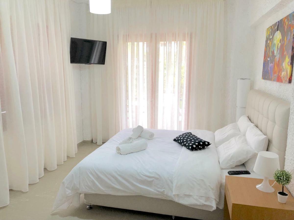 Katerina Apartments Néos Pírgos エクステリア 写真